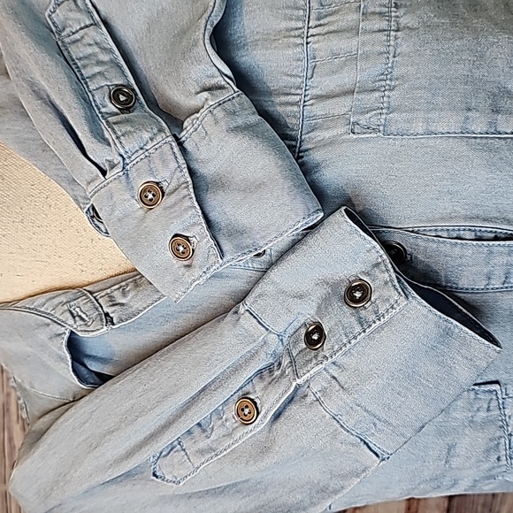 NEW STYLE & CO DENIM BLUE LONG ROLL TAB SLEEVE BUTTON-UP SHIRT - Picture 11 of 13